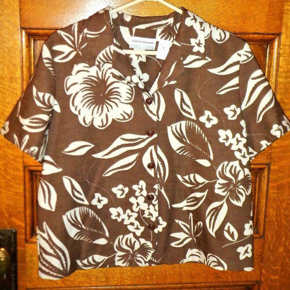 *** ALFRED DUNNER  *** TOP ~ BRAND NEW